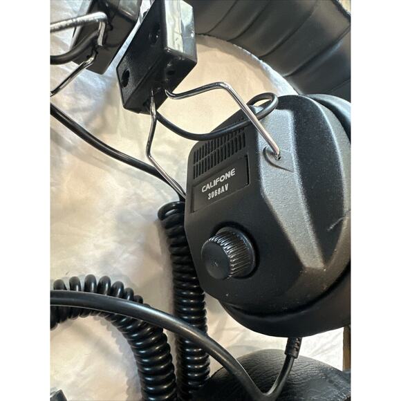 Lot of 4 Califone 3068AV Stereo / Mono Black Headphones 3.5mm Stereo Plug - Picture 3 of 9